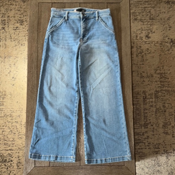 Kut from the Kloth Meg Denim in Acutely main image 1